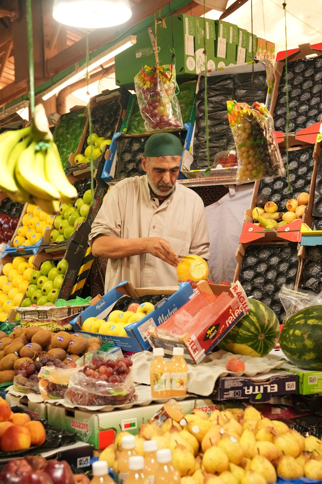 fruit vendor, Agadir